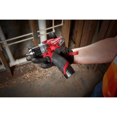 Дриль-шурупокрут акумуляторний MILWAUKEE, M12 FDD-0, 37Нм (4933459815) Дриль-шурупокрут акумуляторний MILWAUKEE, M12 FDD-0, 37Нм (4933459815)