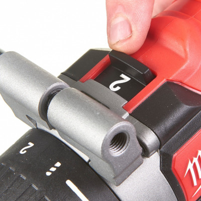 Дриль-шурупокрут акумуляторний MILWAUKEE, M18 BLDD2-502X, 82Нм (+ заряд.прис., 2акум. Х5Аг, HDкейс) (4933464515)