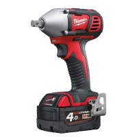 Гайкокрут акумуляторний 1/2" MILWAUKEE, M18 BIW12-402C, 240Нм (+ заряд.пристрій, 2 акум.Х 4Аг, кейс) (4933443607)